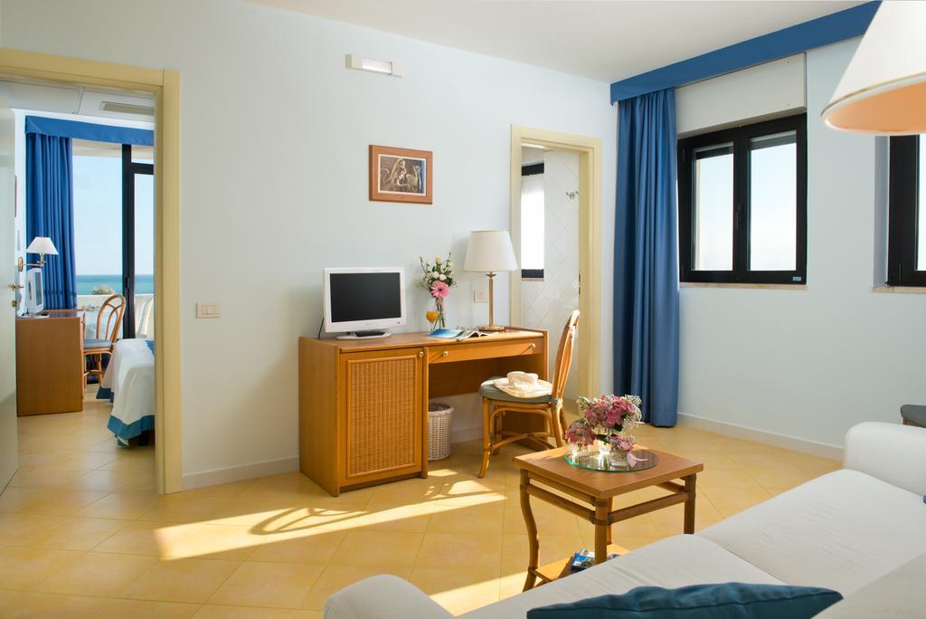 Hotel Del Levante Torre Canne Exterior photo
